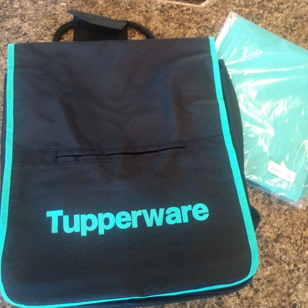 Tupperware apron and bag kit